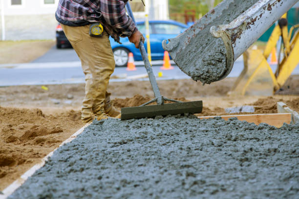 Best Concrete Patio Design and Installation in Ridge Wood Heights, FL